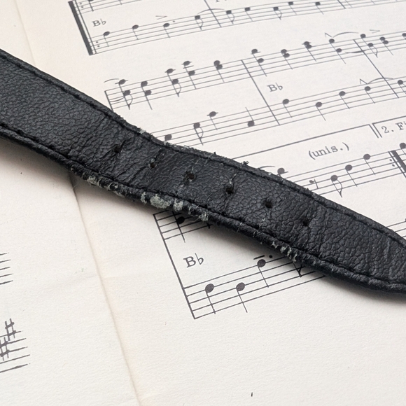 Leno Black and Gold Quartz Watch Leather Strap - Picture 5 of 7